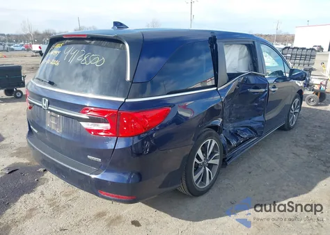 2022 Honda Odyssey Touring z USA, uszkodzony, nr VIN 5FNRL6H8XNB057584